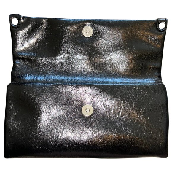 Womens Black Patent Faux Leather TriFold Wallet Silver Rivet Detail Zippered EUC - Picture 6 of 12